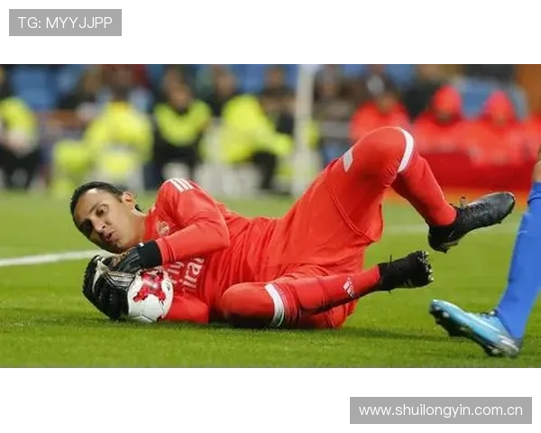 纳瓦斯谈曼联转会失败：冷静应对激励皇马生涯